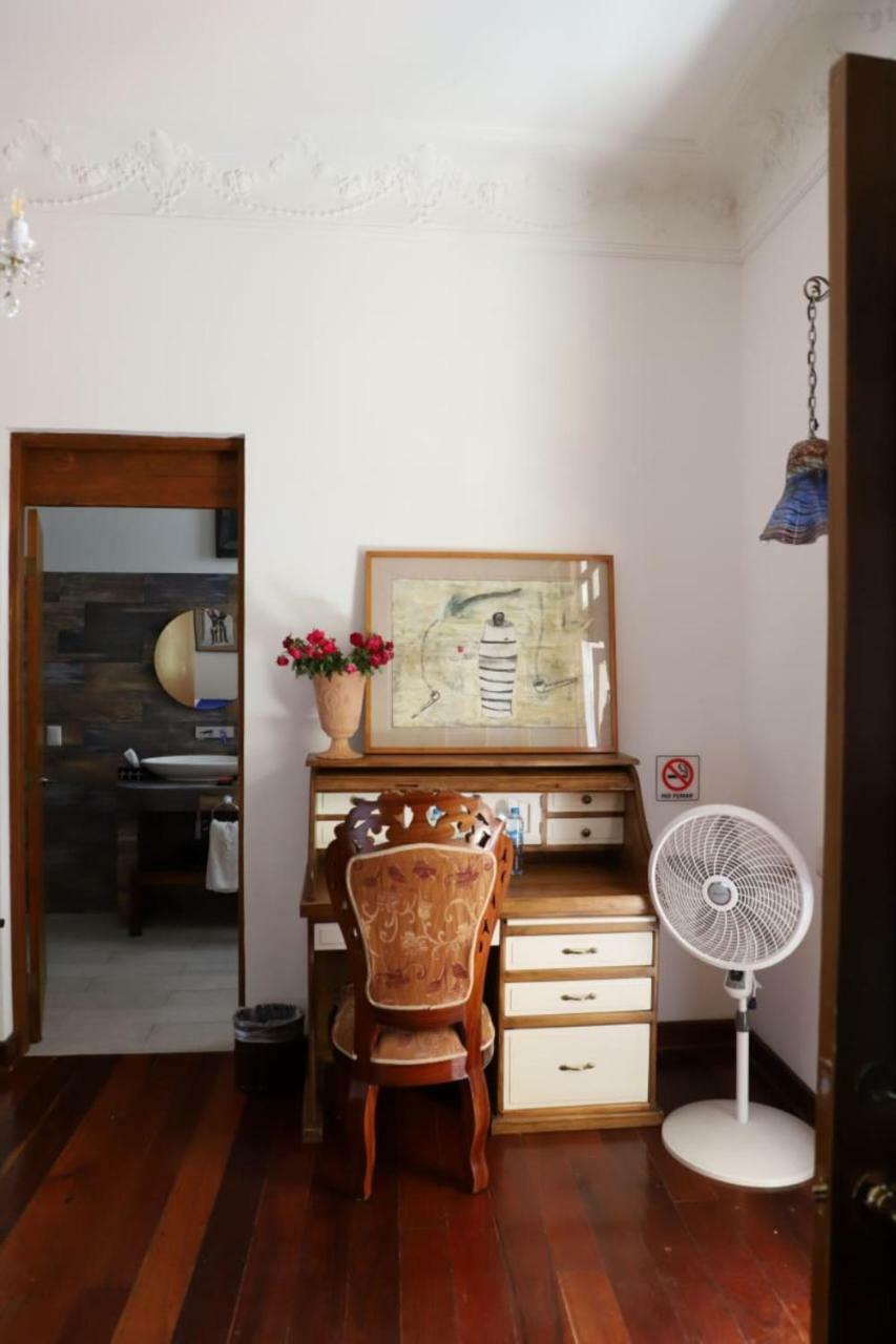 Galanga Thai House Hotel เม็กซิโกซิตี้ ภายนอก รูปภาพ